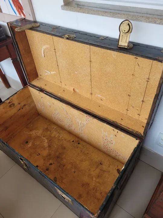 Baú de madeira antigo para decoração - Foto 2