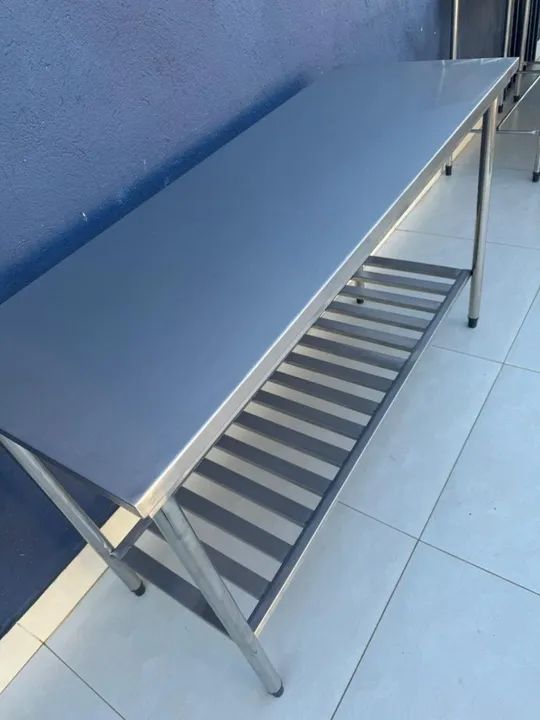 Bancada com paneleiro gradeado Inox. - Foto 3