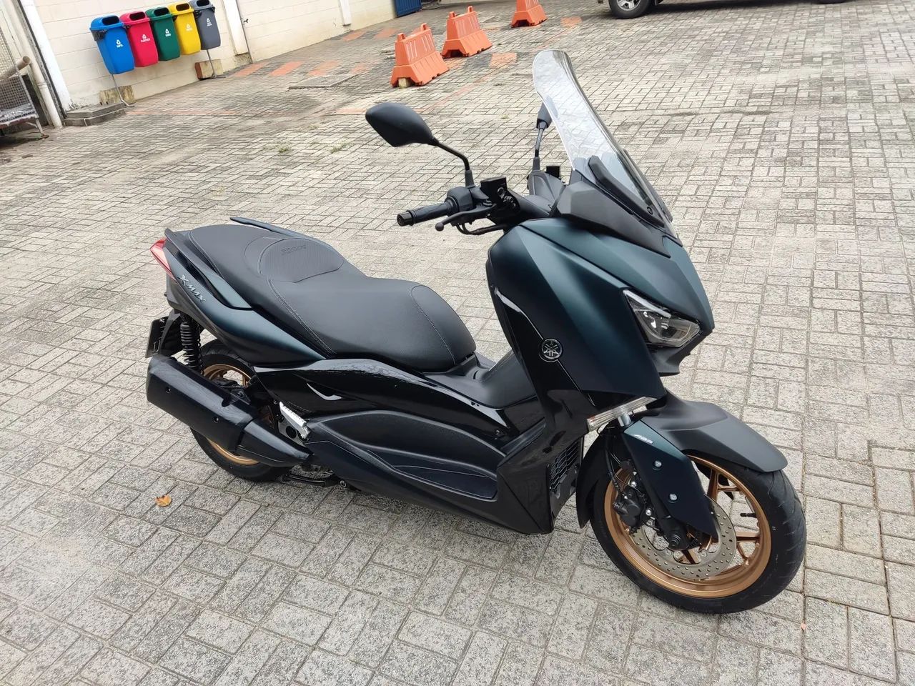 YAMAHA / XMAX 250  2024  500 km rodados impecável sem detalhes, a única nesse valor! - Foto 12