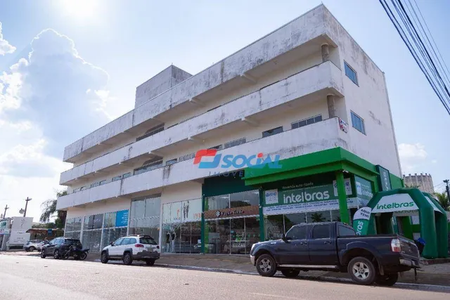 Sala comercial para locação com ótima localização, Localizado na Rua João Goulart esquina