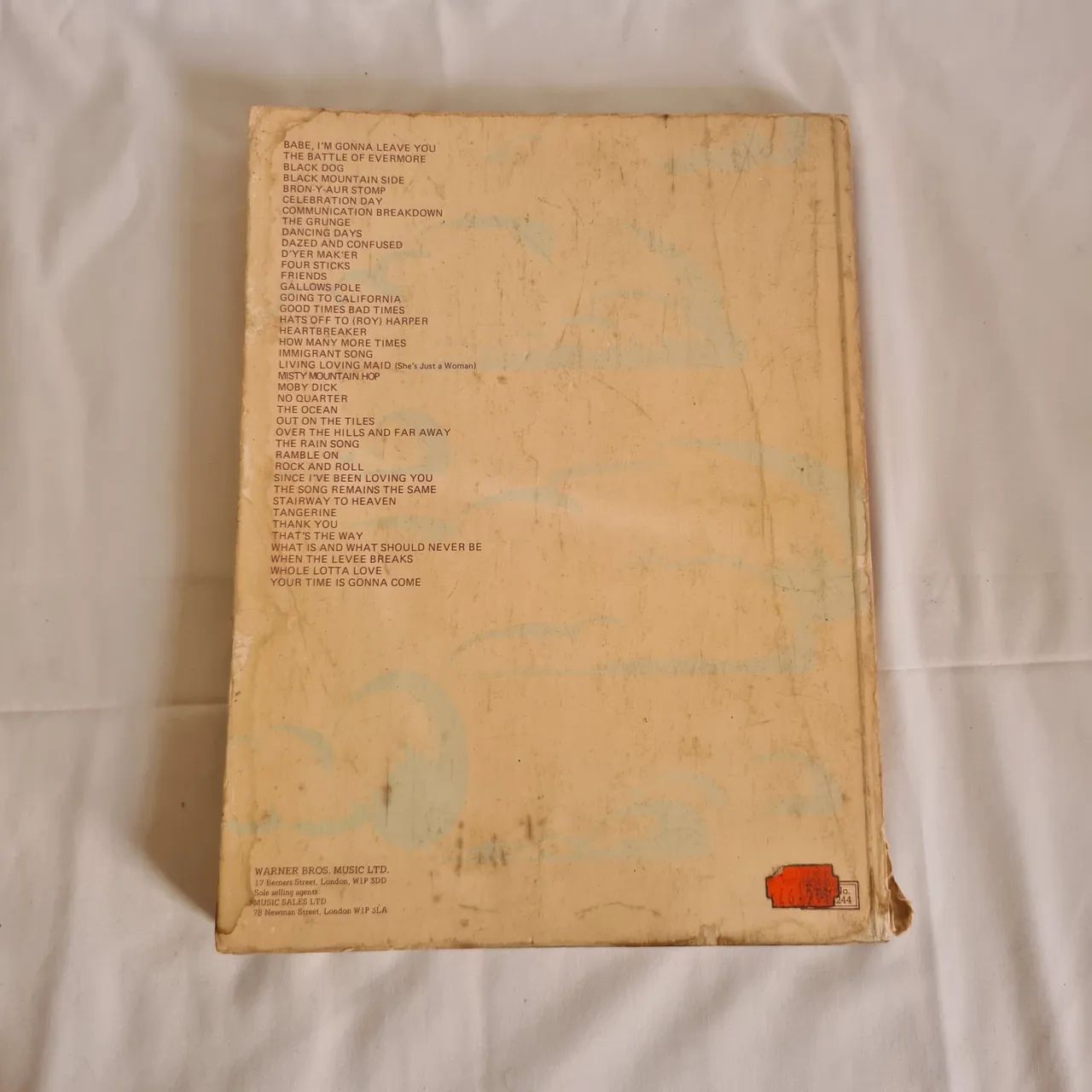 Livro Led zeppelin Complete de 1973 - Foto 2