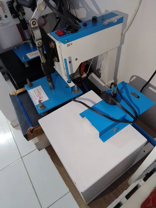 Máquina de fazer sandálias semi nova  - Foto 3