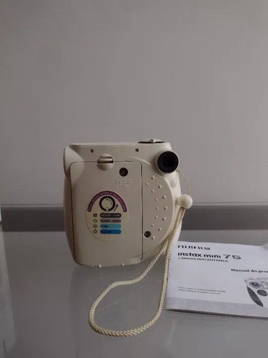 fujifilm instax mini 7s instant camera off white com 10 filmes - Foto 3