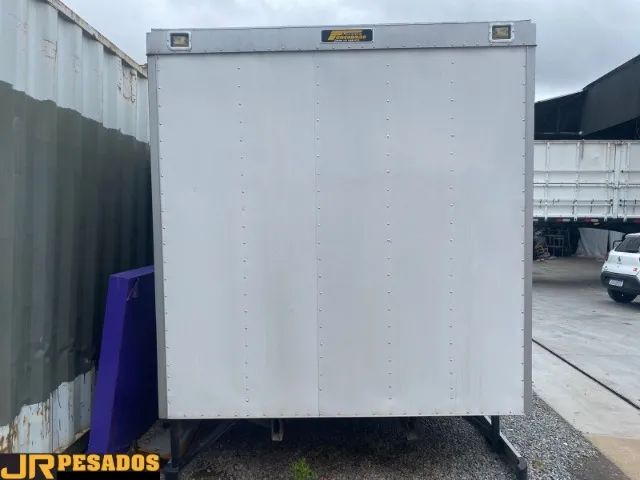 baú sobre chassi facchini ano 2015 seminovo 4.15m x 2.30m chapa xadrez - Foto 2