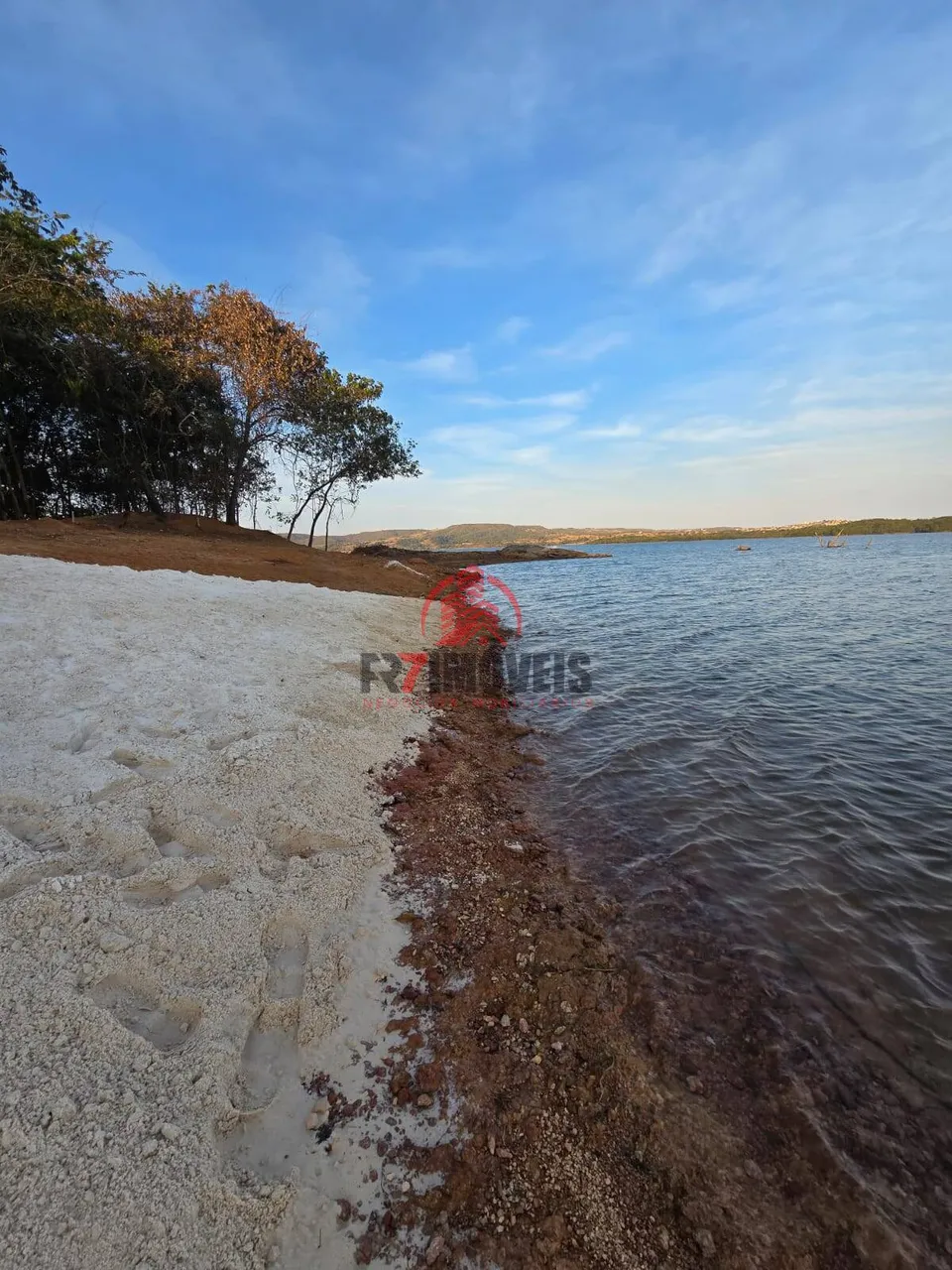 LANÇAMENTO CONDOMÍNIO ENCANTO DAS ÁGUAS NO LAGO CORUMBÁ 4 - ABADIÂNIA/GO