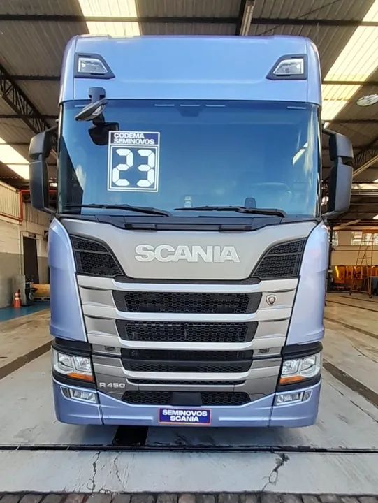 SCANIA R450 A6X2 2022/2023 - PACOTE ADAS PNEUS NOVOS IMPORTADOS SAIA LATERAL E DEFLETORES, - Foto 4