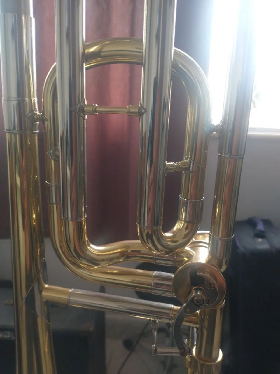 trombone tenor com chave shelter muito conservado e afinado para pessoas exigentes - Foto 2