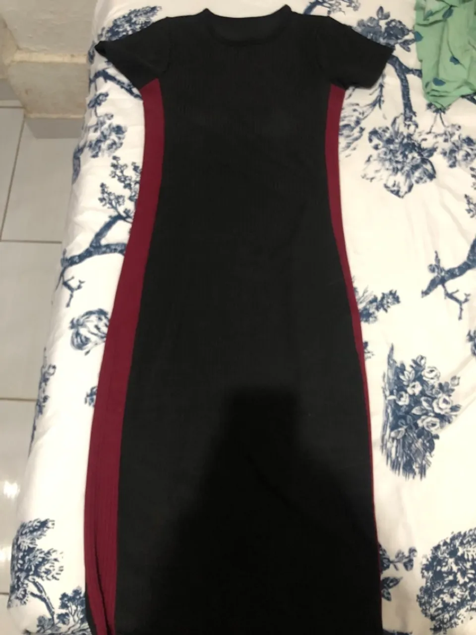 VESTIDO PRETO LONGO COLADO