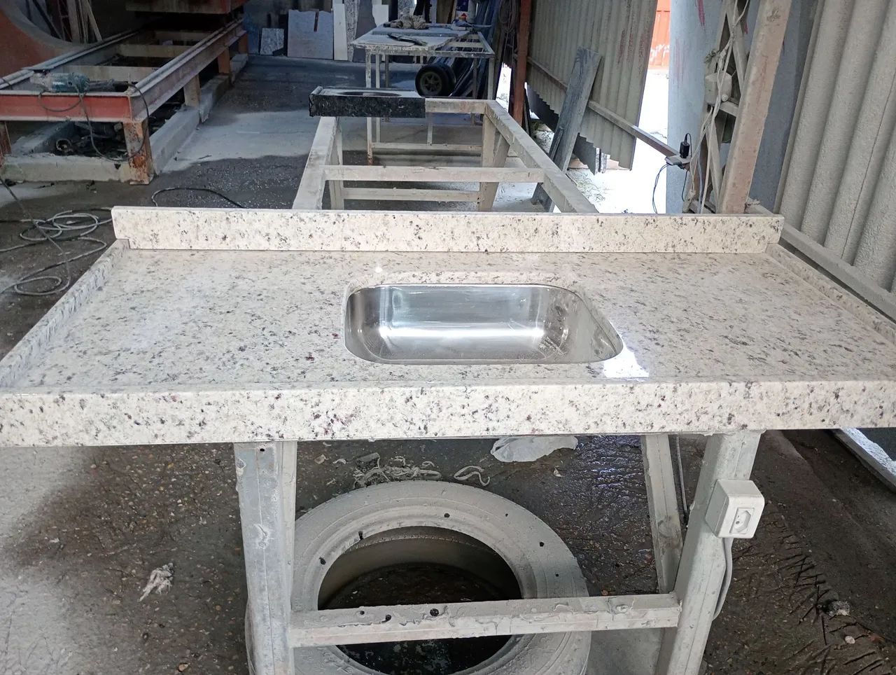 Bancada de Cozinha em granito branco Dallas  - Foto 4