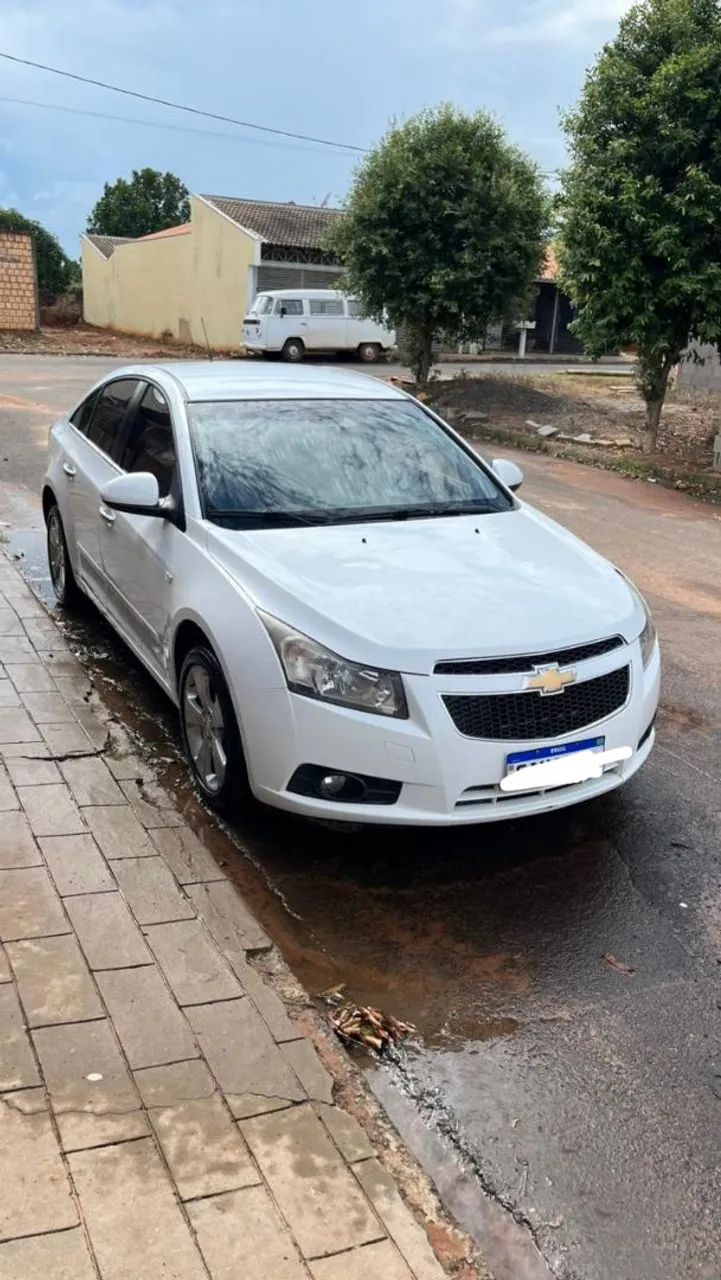 Cruze completo ótima oferta.......