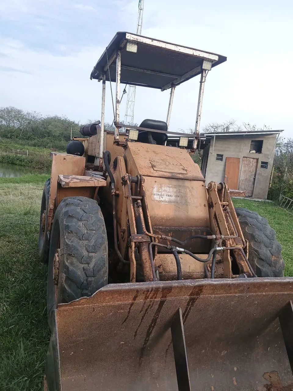 Pá carregadeira W7  - Foto 2