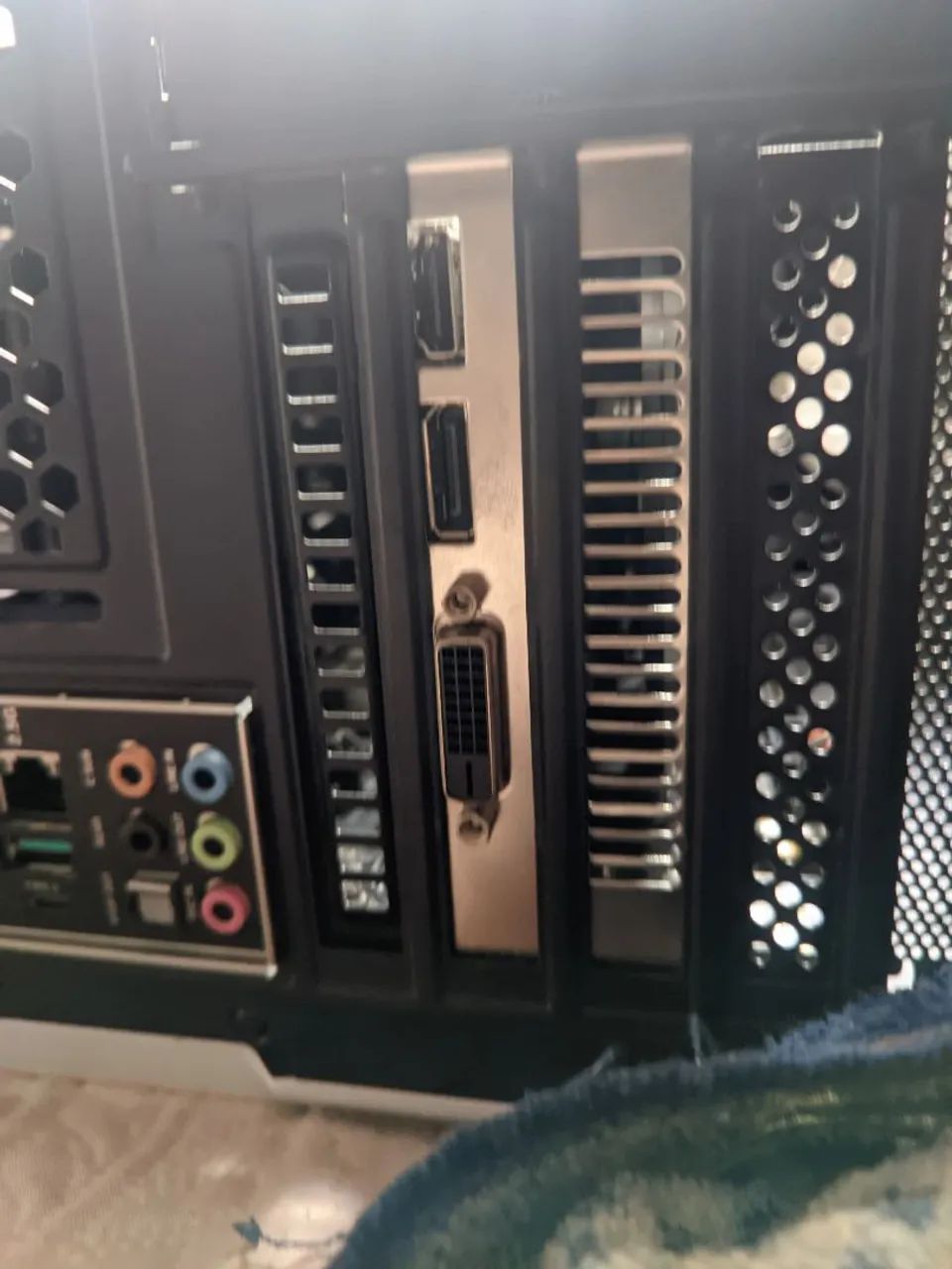 Placa de Vídeo rx580 ótimo custo benefício  - Foto 5
