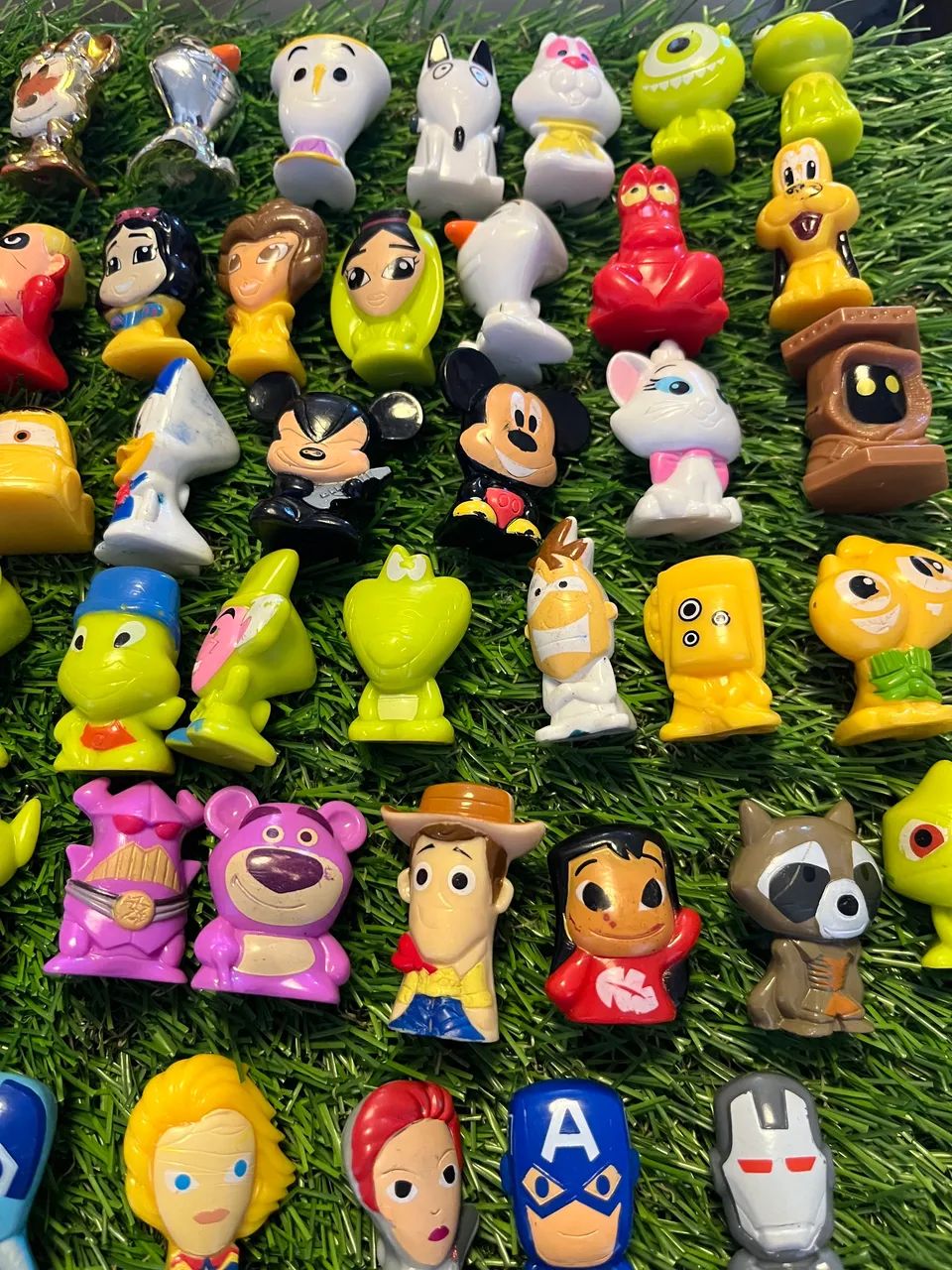 gogogozi出品 Miniaturas gogos da disney coleção - Hobbies e coleções - Barra da