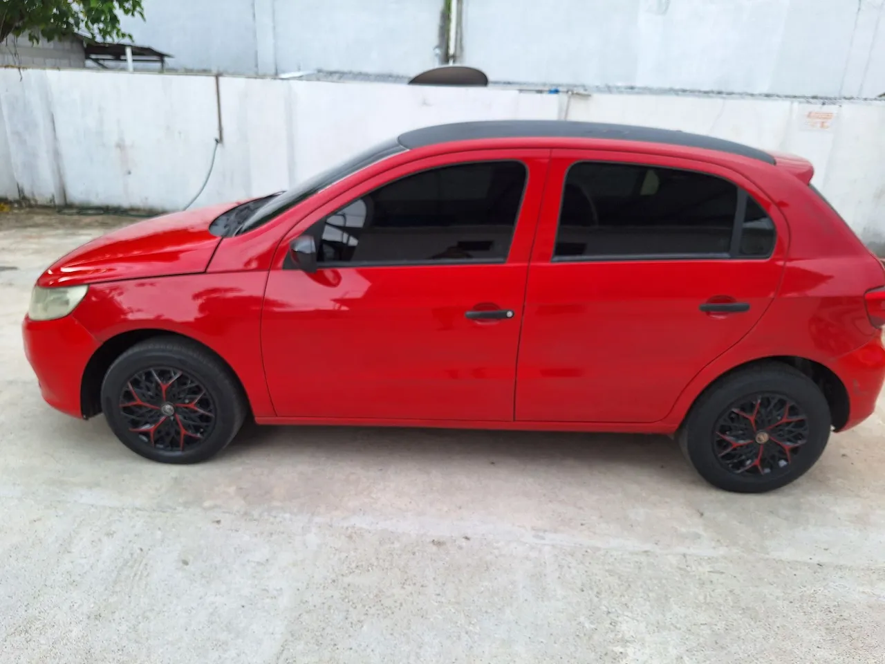Vendo gol g5 ano 2010 carro todo em dias