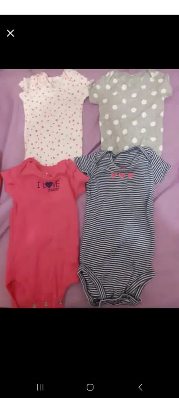 Bodys carters 25,00 cada um