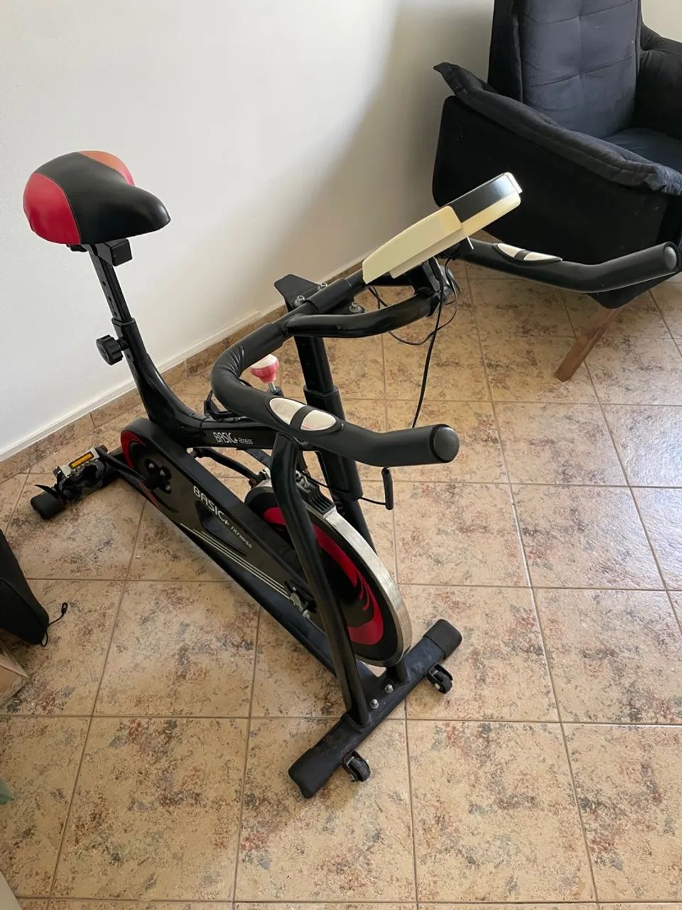 Bicicleta ergométrica para exercícios em casa
