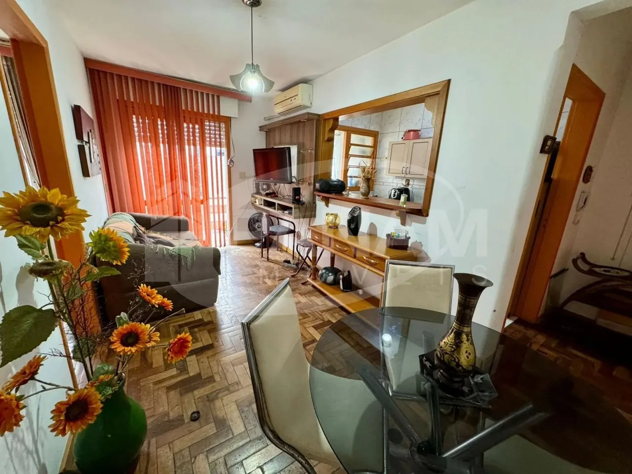 APARTAMENTO 01 DORMITÓRIO, MOBILIADO, NO JARDIM LINDÓIA