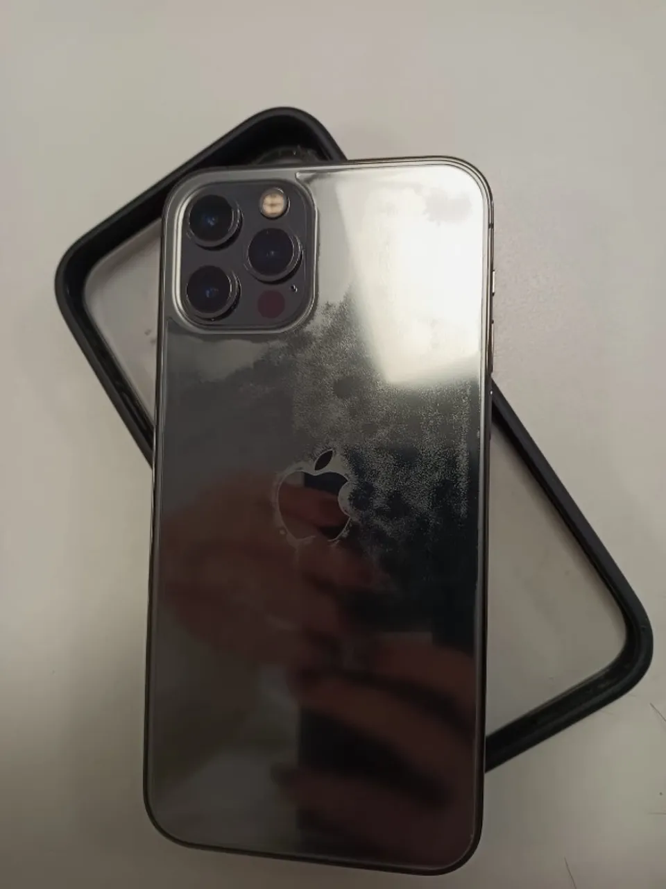 iPhone 12 Pro 256 GB, sem marcas de uso, bateria 100%