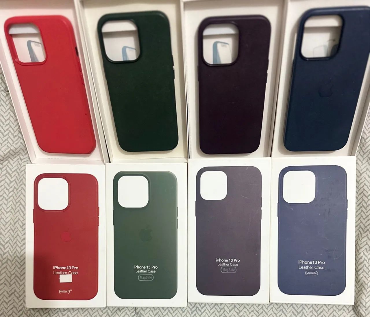 Kit com 4 Capas de Couro iPhone 13 Pro - Diversas Cores - Foto 3