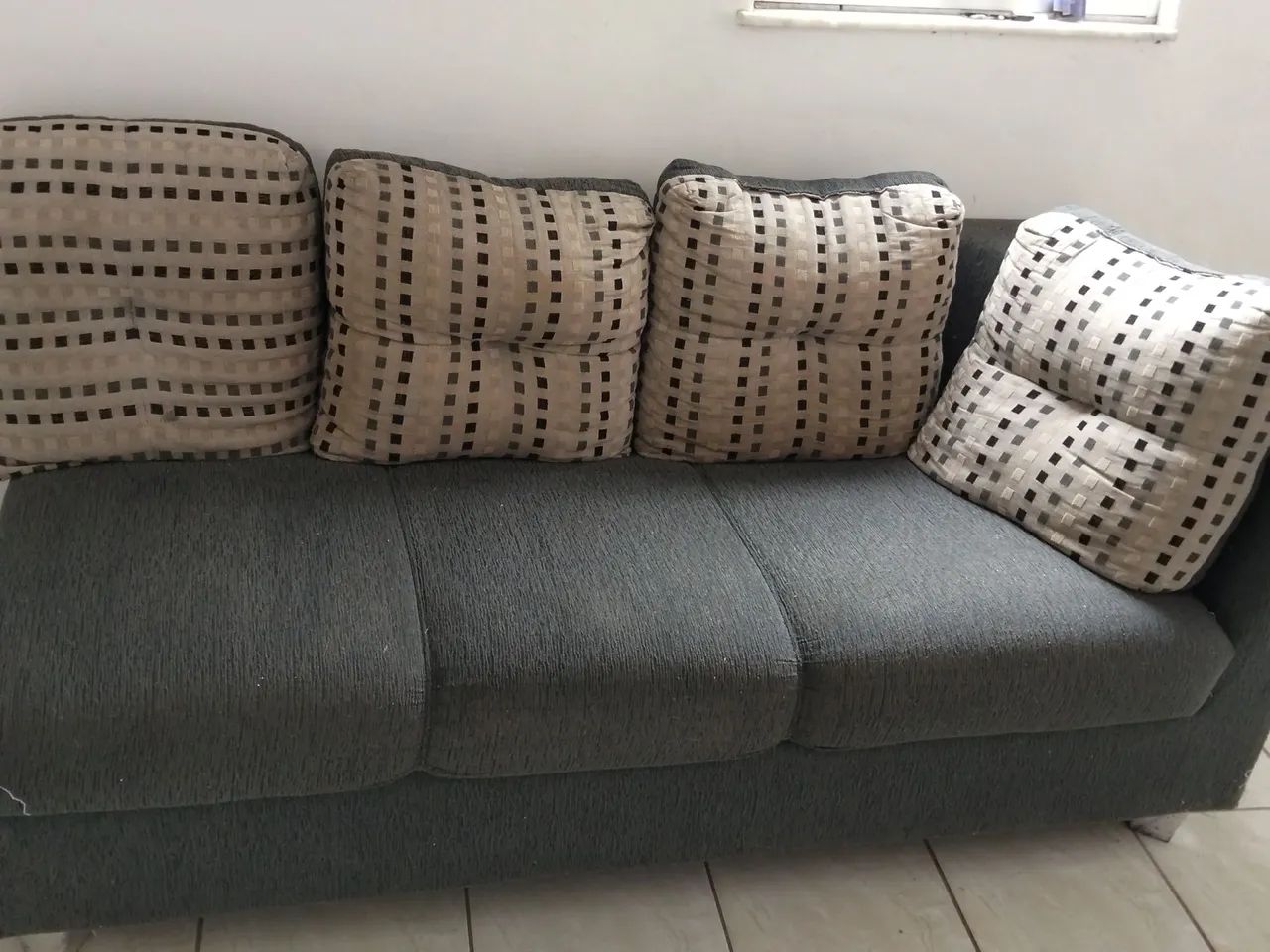Corner Sofa - 5 Seats.64962177868929121