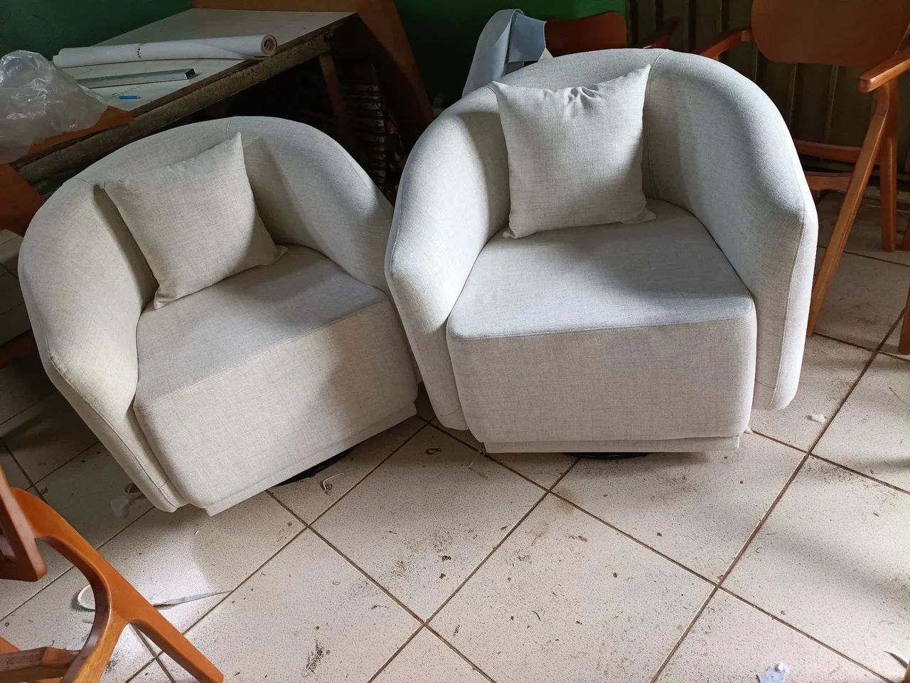 Poltronas orgânicas  giratória vários modelos e tamanhos 