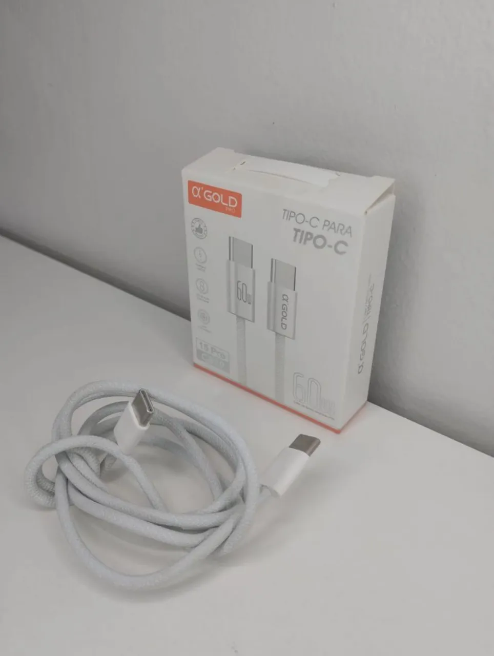 Cabo USB Tipo C para Smartwatch 60W - Novo