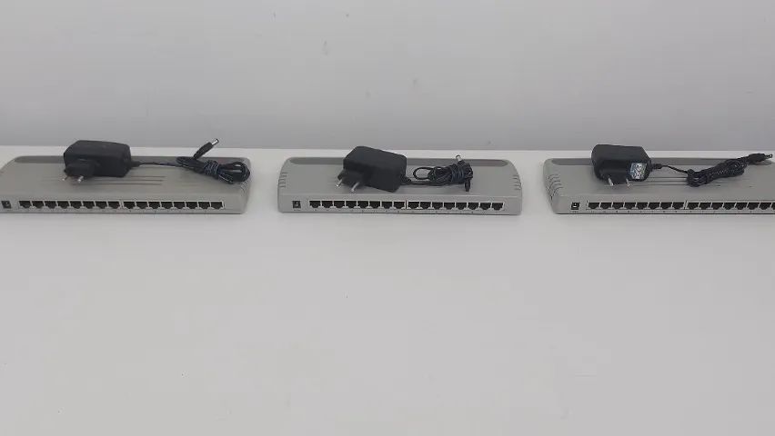 Switch Encore  16 Portas 10/100-ac. cartão - Foto 3