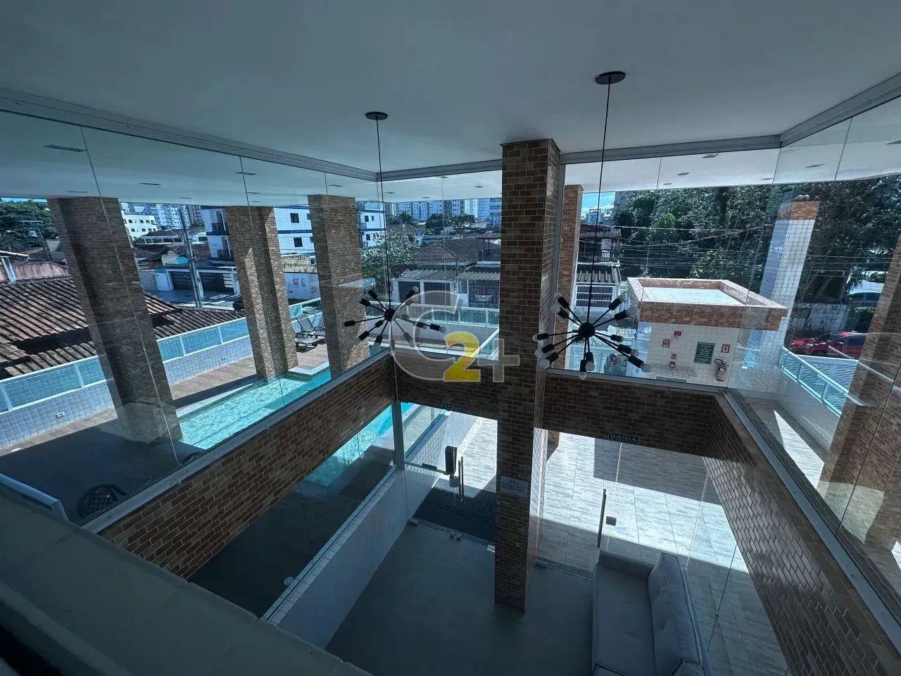 Apartamento à venda na Praia Grande, Guilhermina com 2 quartos, sendo 1 suíte e 1 vaga