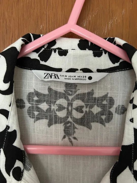 Blusa feminina marca Zara