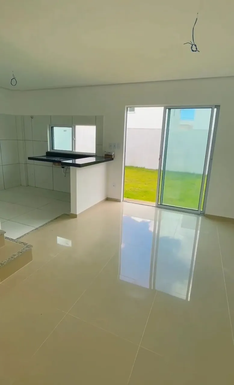 Alugo casa duplex no Araçagy