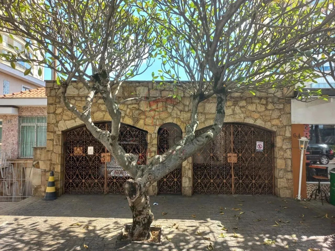 Casa terreá para locação em frente a uma praça bem tranquila e com vigia 24 horas - Foto 4