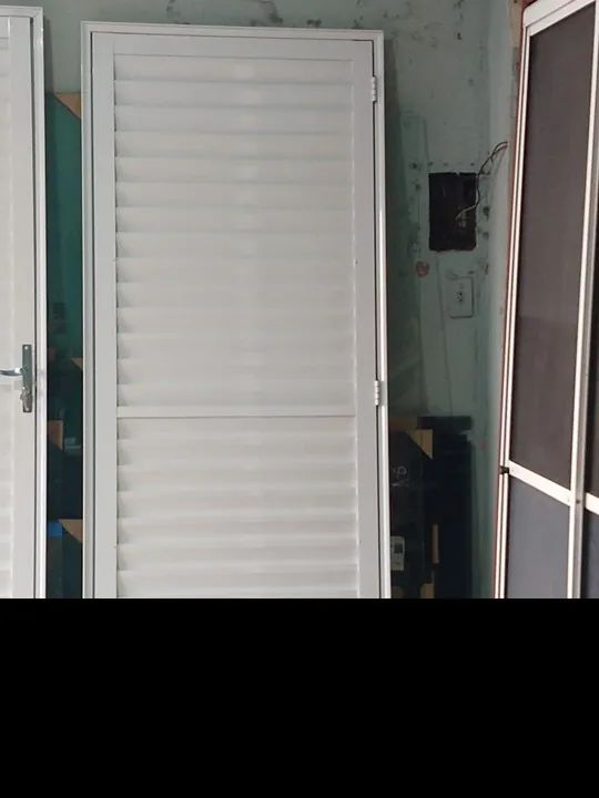 Portas de Alumínio Branco Linha Suprema 80x210 - Foto 3