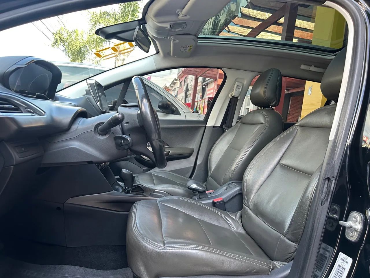 PEUGEOT 2008 GRIFFE 1.6 FLEX AUT. - 2018 - Foto 2