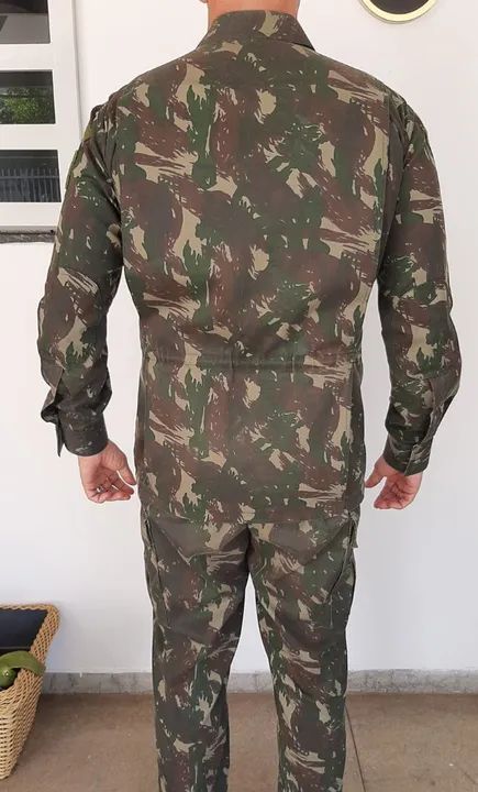 Uniforme camuflado completo em ótimo estado tamanho G Promoção - Foto 4