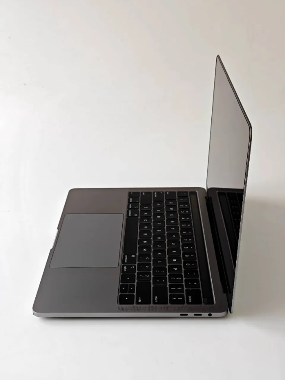 macbook pro 13 2019