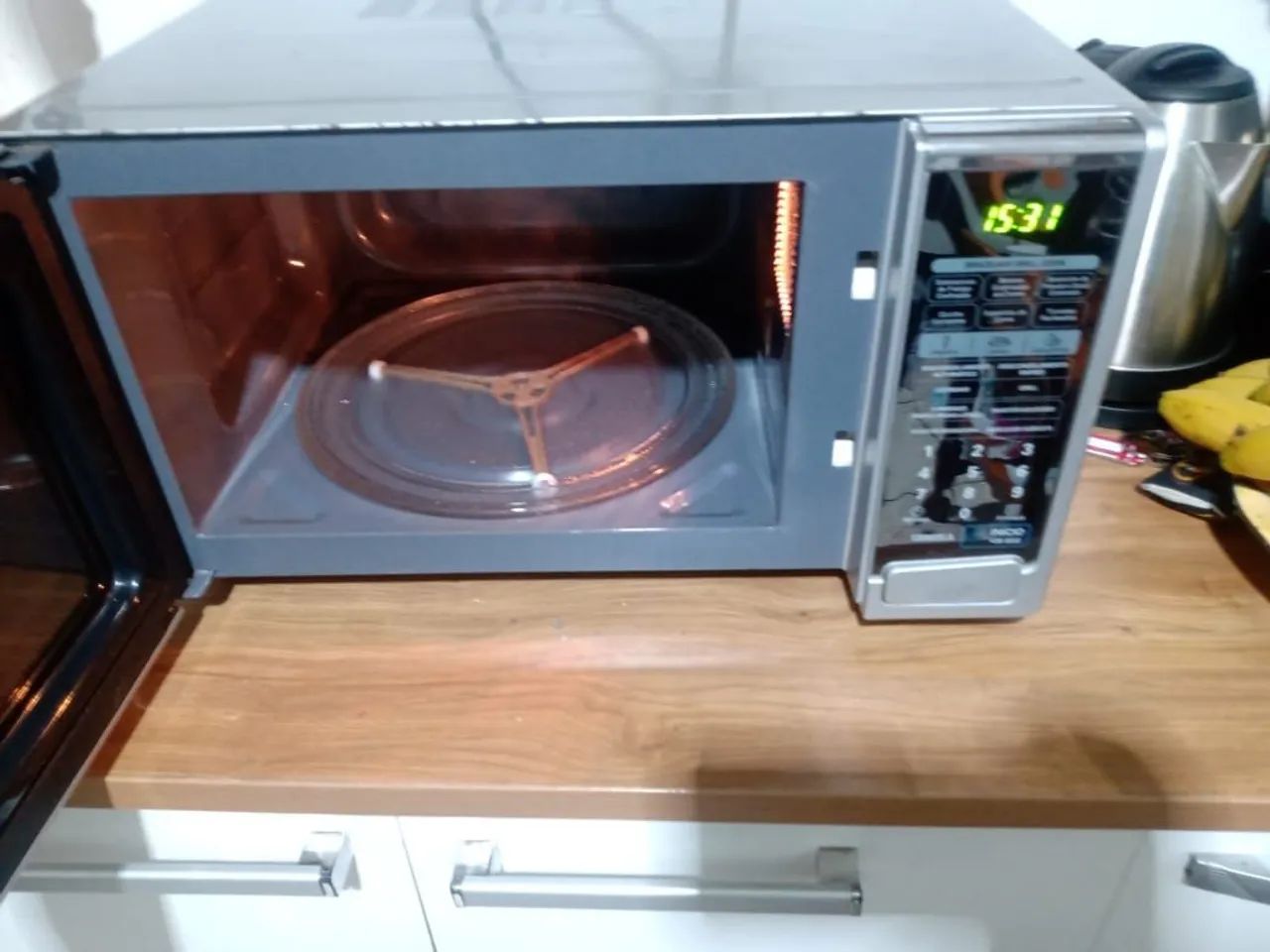 Microondas LG espelhado com grill 25 litros  - Foto 6