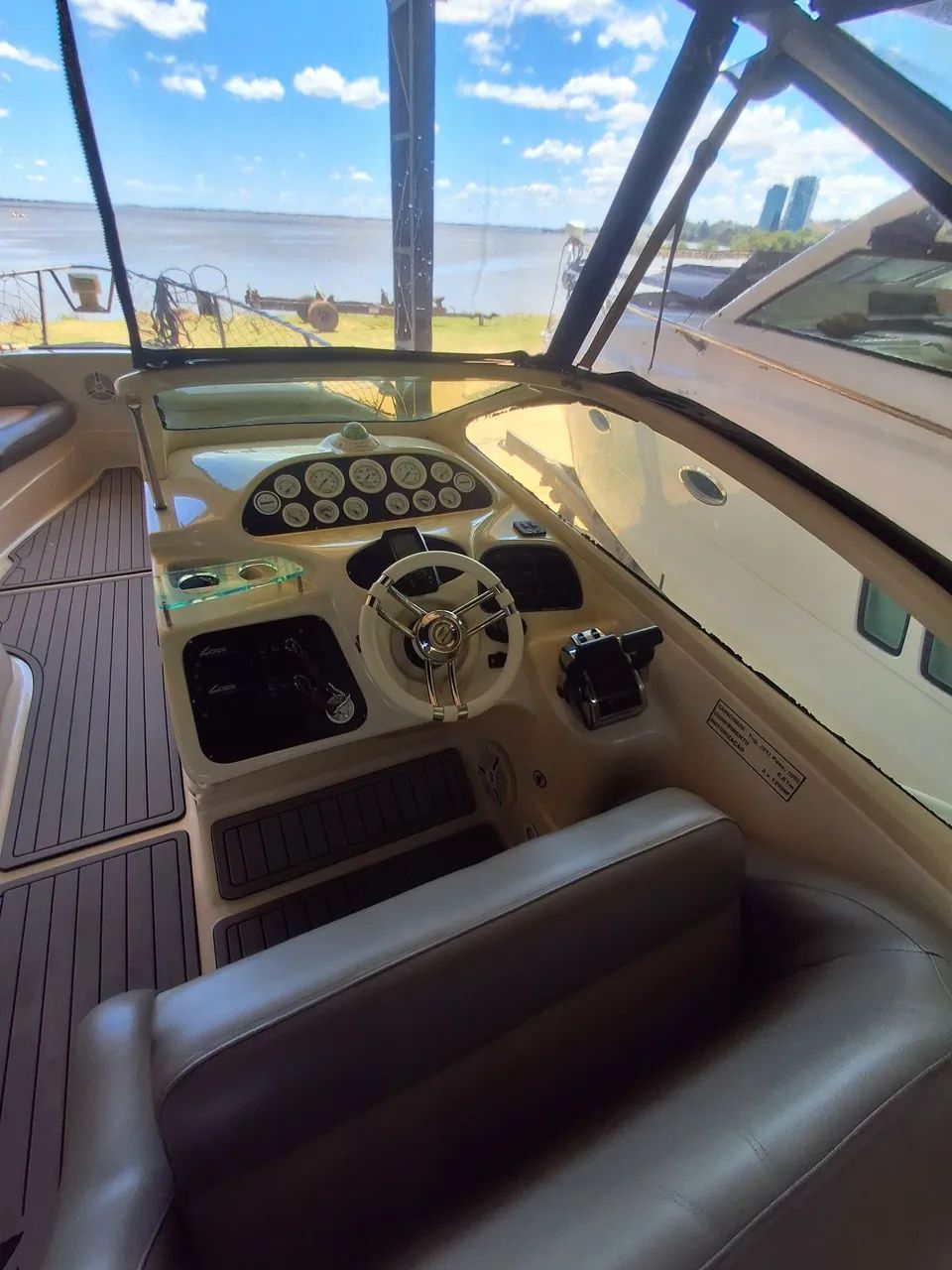 Lancha coral 28 diesel  - Foto 10