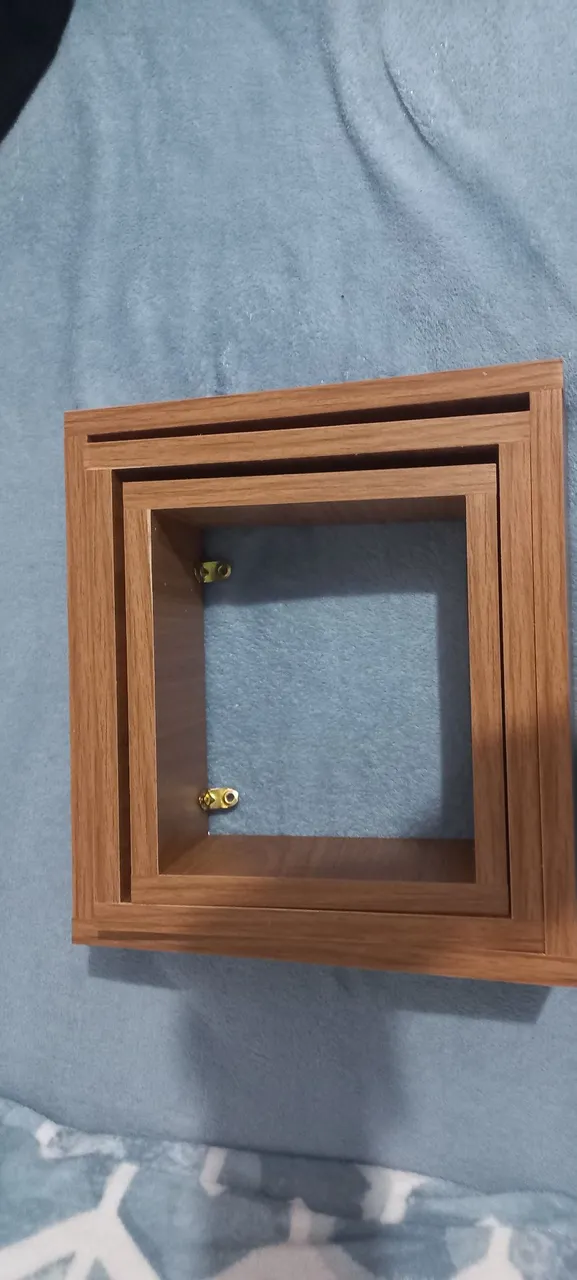 Prateleiras Decorativas Quadradas - Amadeirado