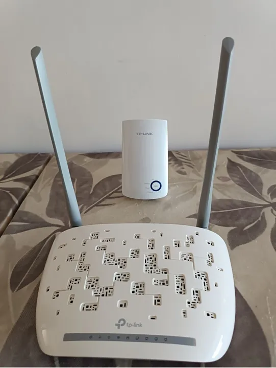 Roteador Wi-Fi Tp-Link e extensor