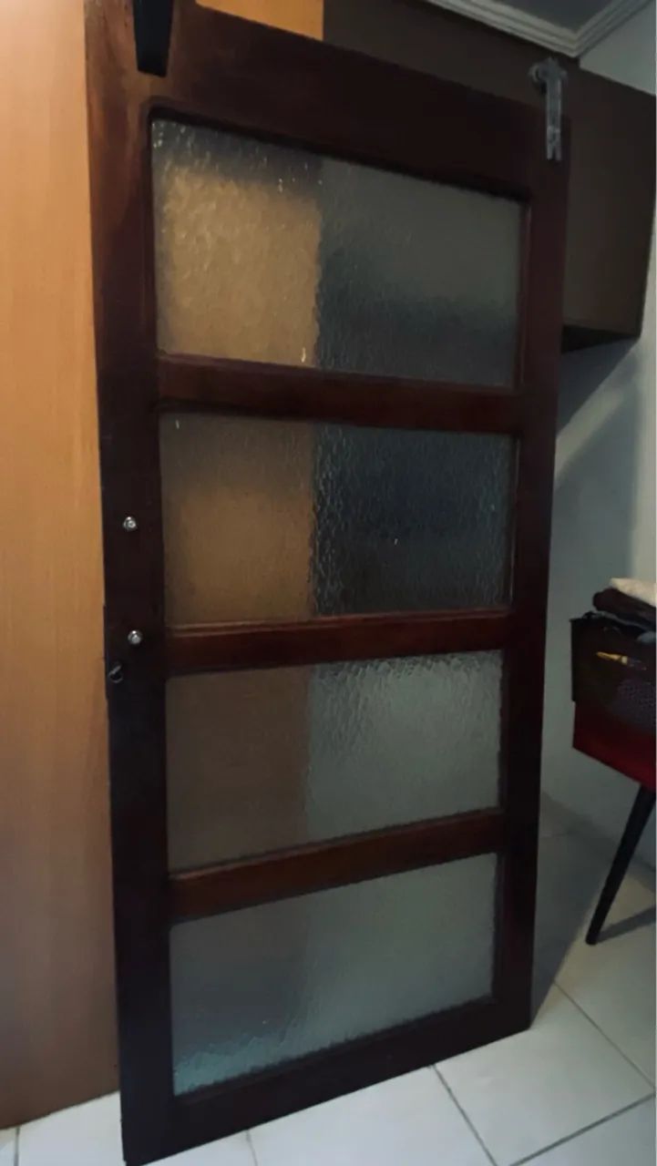 Porta de madeira com vidro - Foto 2