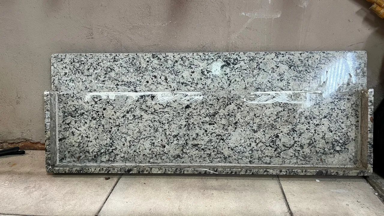 Pedra de Mármore Tamanho 1,25x0,50