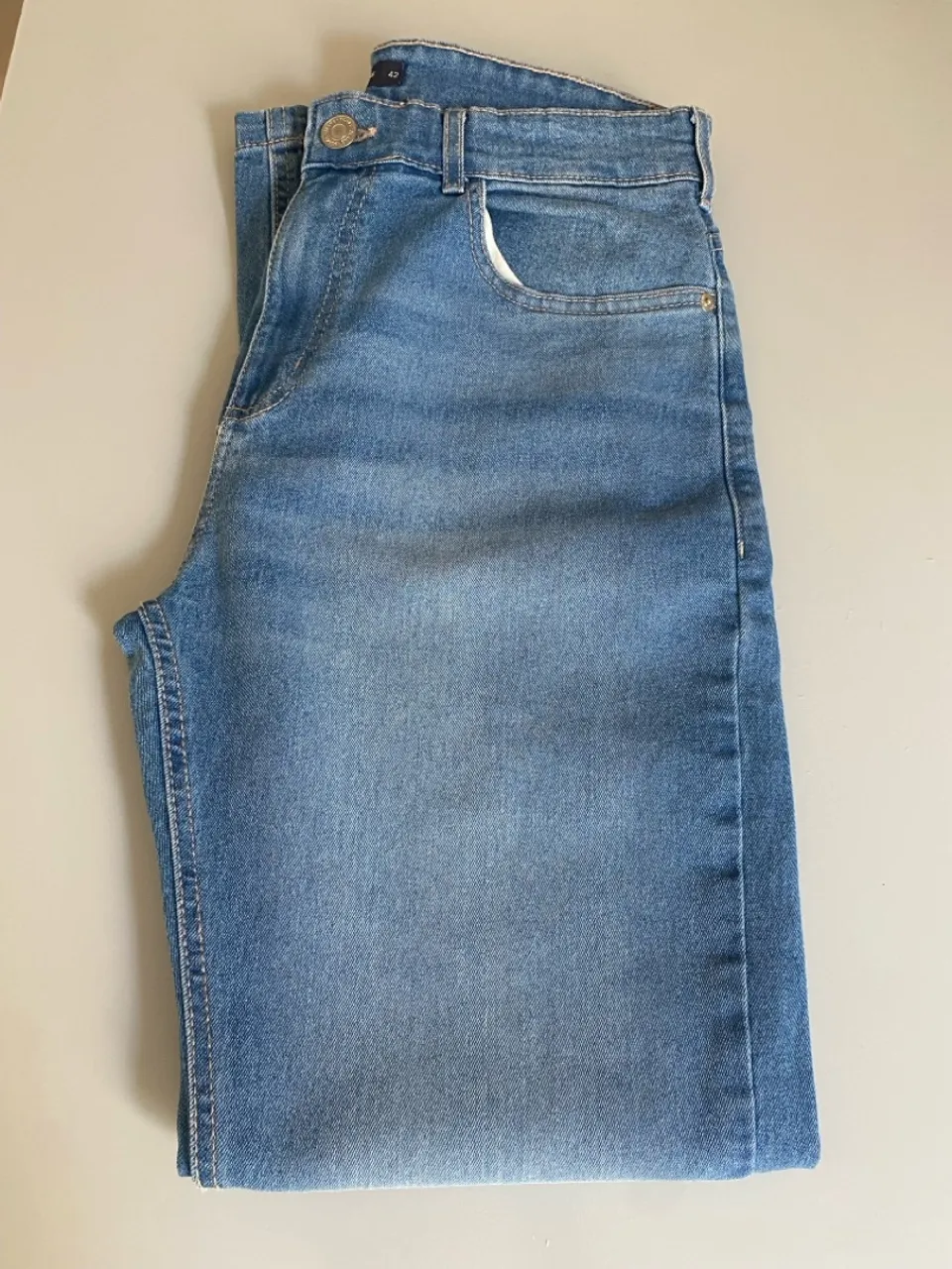 Calça Jeans Nova 50$