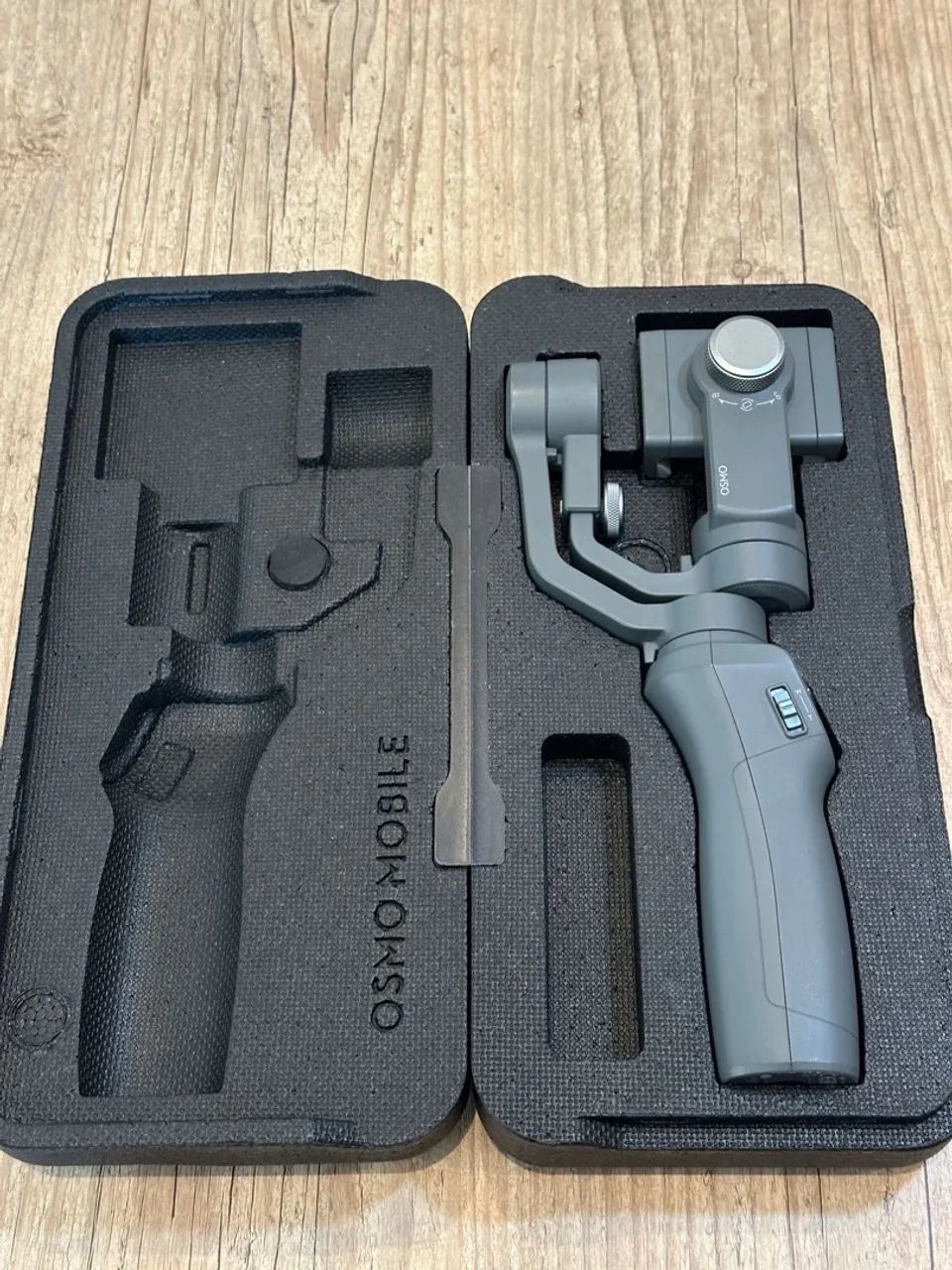 Estabilizador Gimbal DJI Osmo Mobile 2