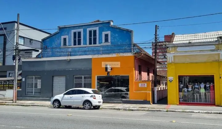Imóvel comercial em plena Avenida Getúlio Vargas com 2 casas e 5 salas comerciais