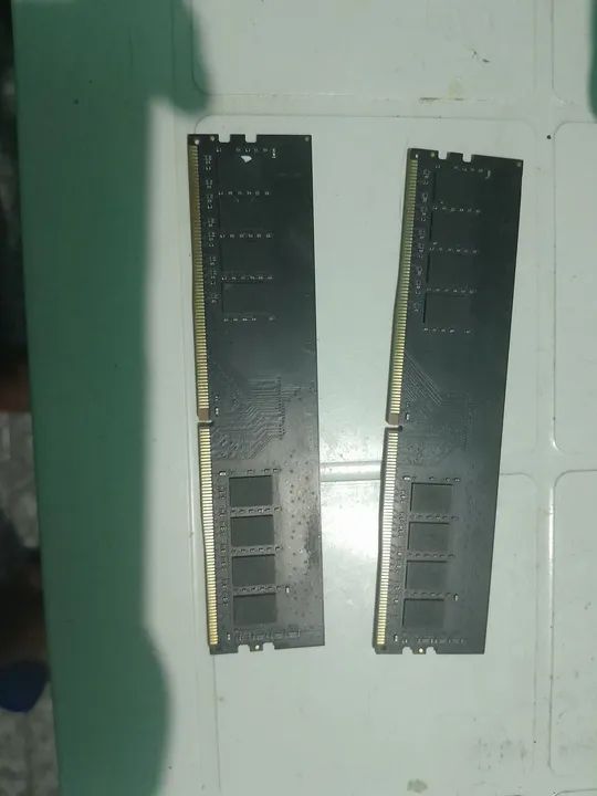 2x Memória RAM DDR4 8GB