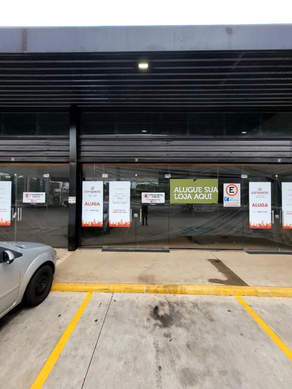 Comercial SalaLoja Condomínio em São José do Rio Preto