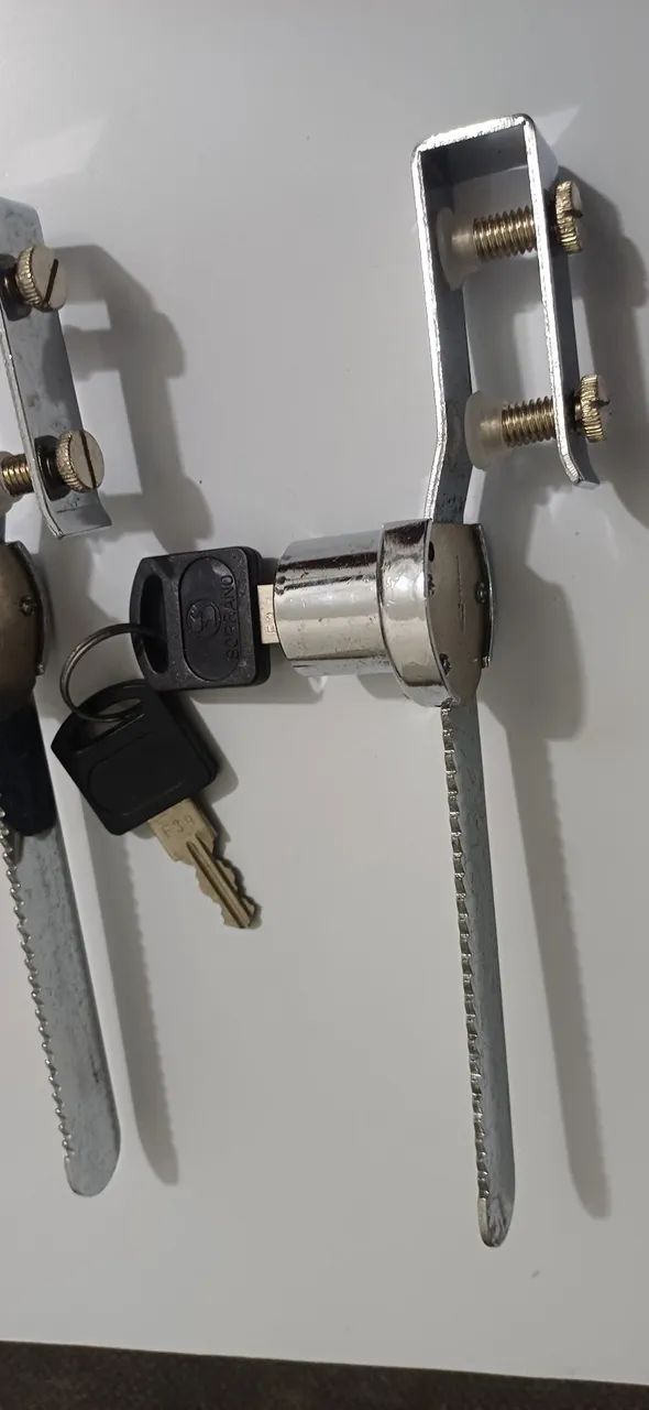  4 Fechaduras para Vitrine com Chave - Foto 2
