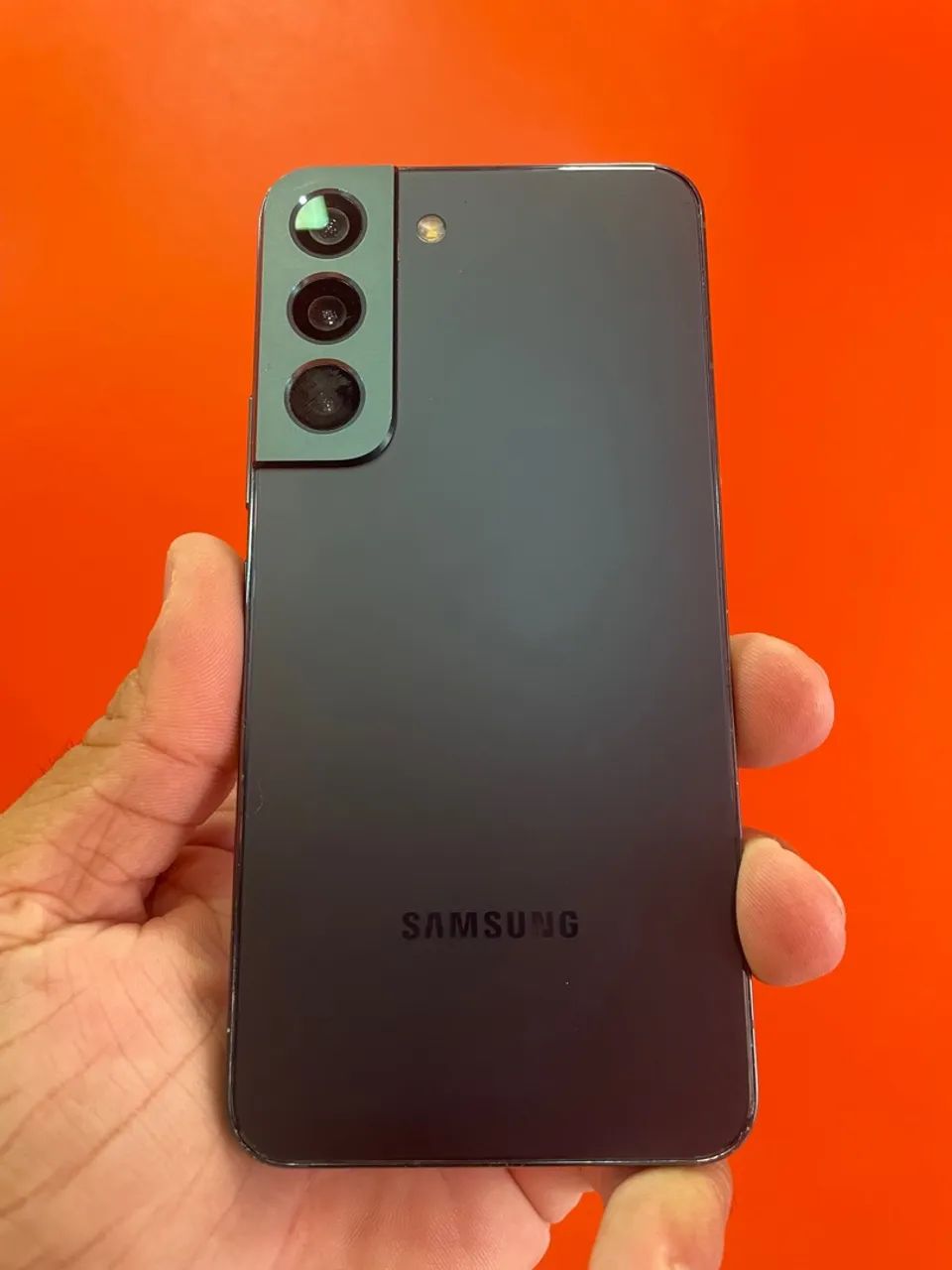 Samsung S22 5G - Semi Novo - Foto 2