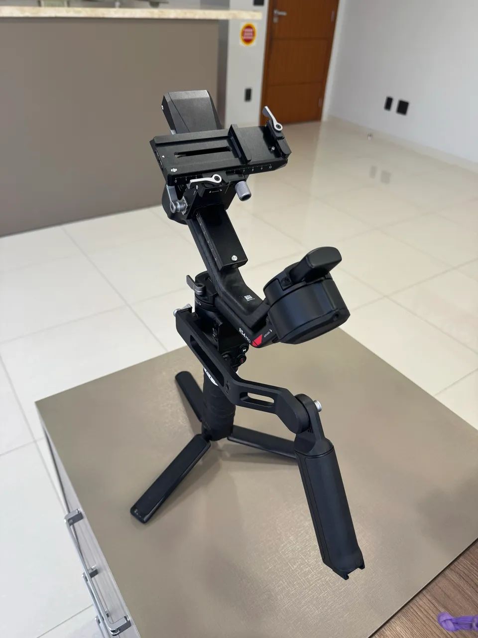 DJI RS4 PRO COMBO - Acessórios para Câmeras e Filmadoras