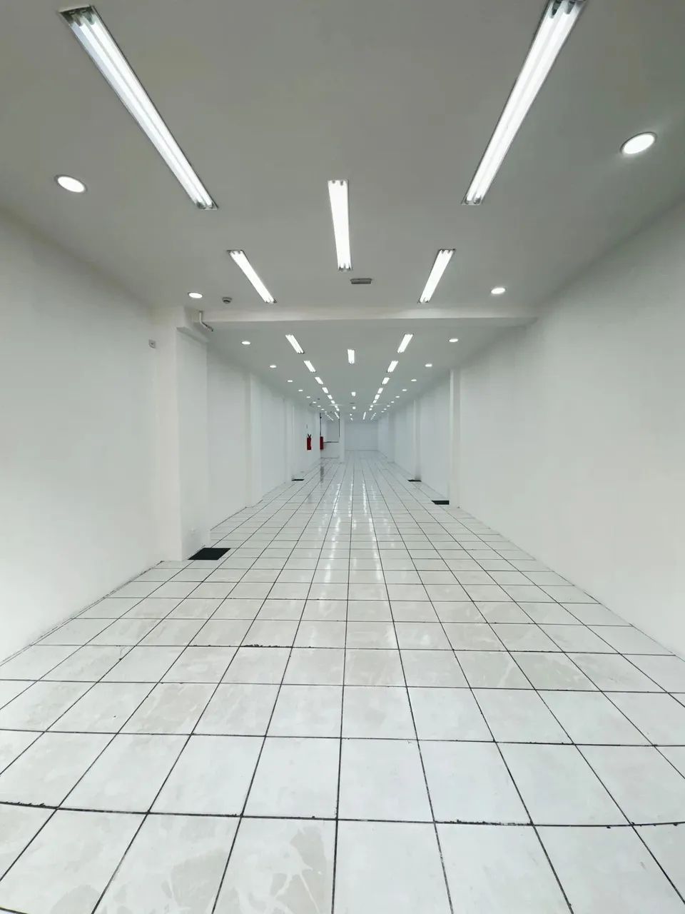 Ponto comercial/Loja/Box para aluguel possui 400 metros quadrados - Foto 2